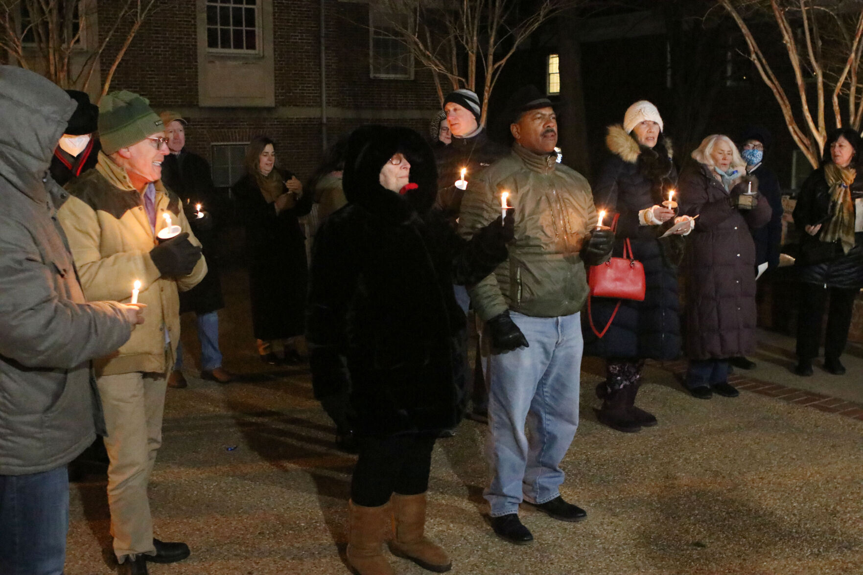 photo_ft_news_fasta vigil 2.jpg